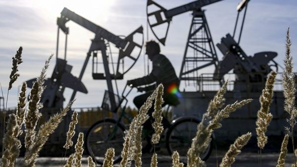 В Минэнерго предупредили о прекращении продажи газа и нефти при ограничении цен<br />
