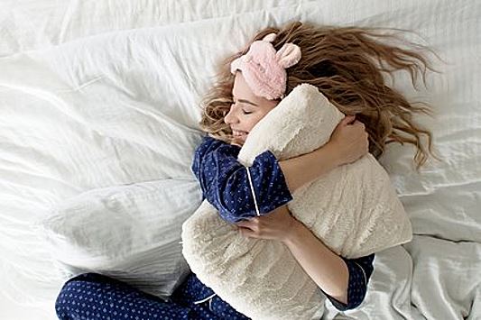 Миллионы людей страдают от проблем со сном. Что нужно знать для того, чтобы быстро засыпать и хорошо высыпаться?